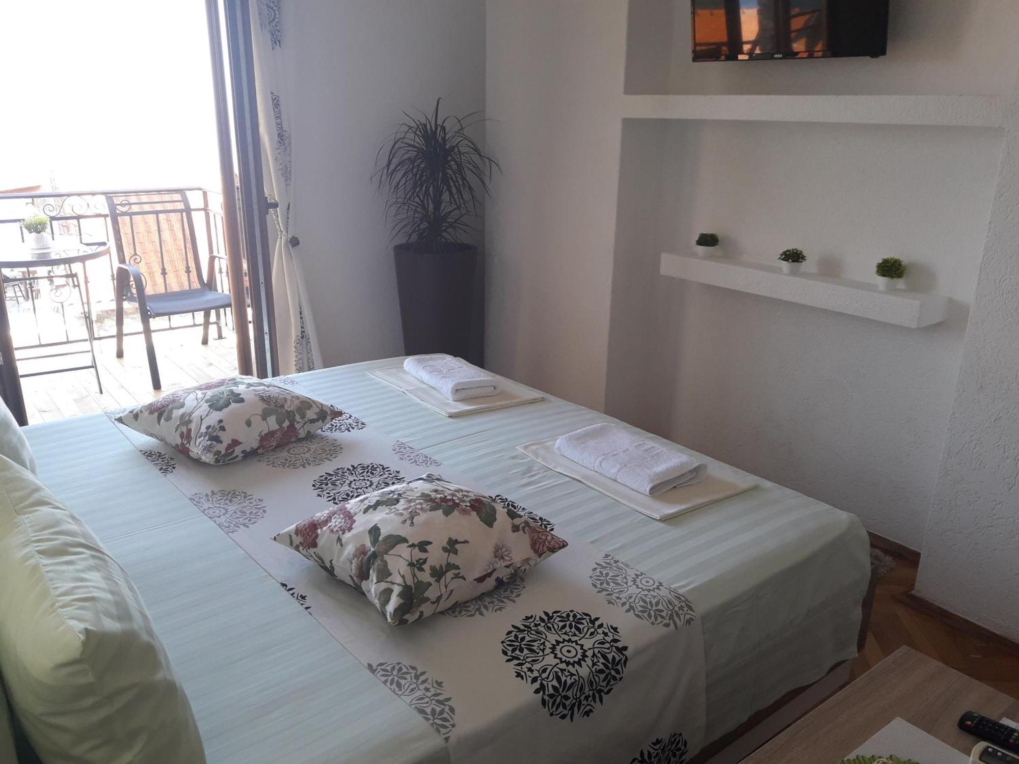 Apartments Debora Ulcinj Kültér fotó