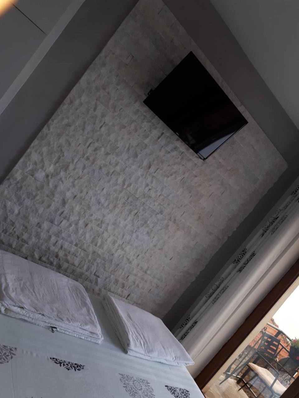 Apartments Debora Ulcinj Kültér fotó