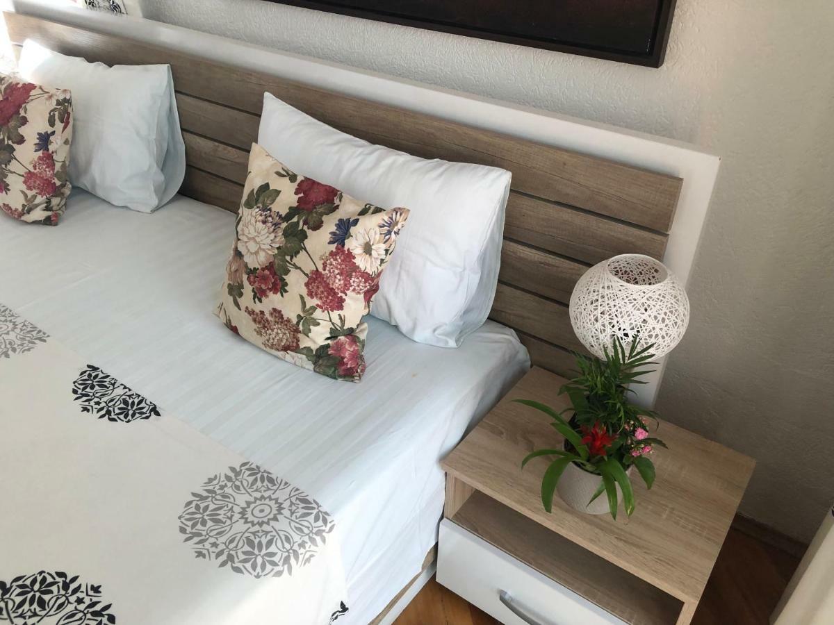Apartments Debora Ulcinj Kültér fotó
